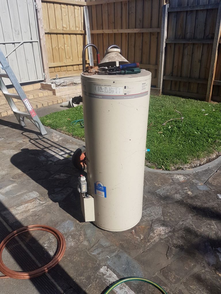 Hot Water Upgrade Essendon | Old Rheem 90 Litre HWS | Finlay Plumbing