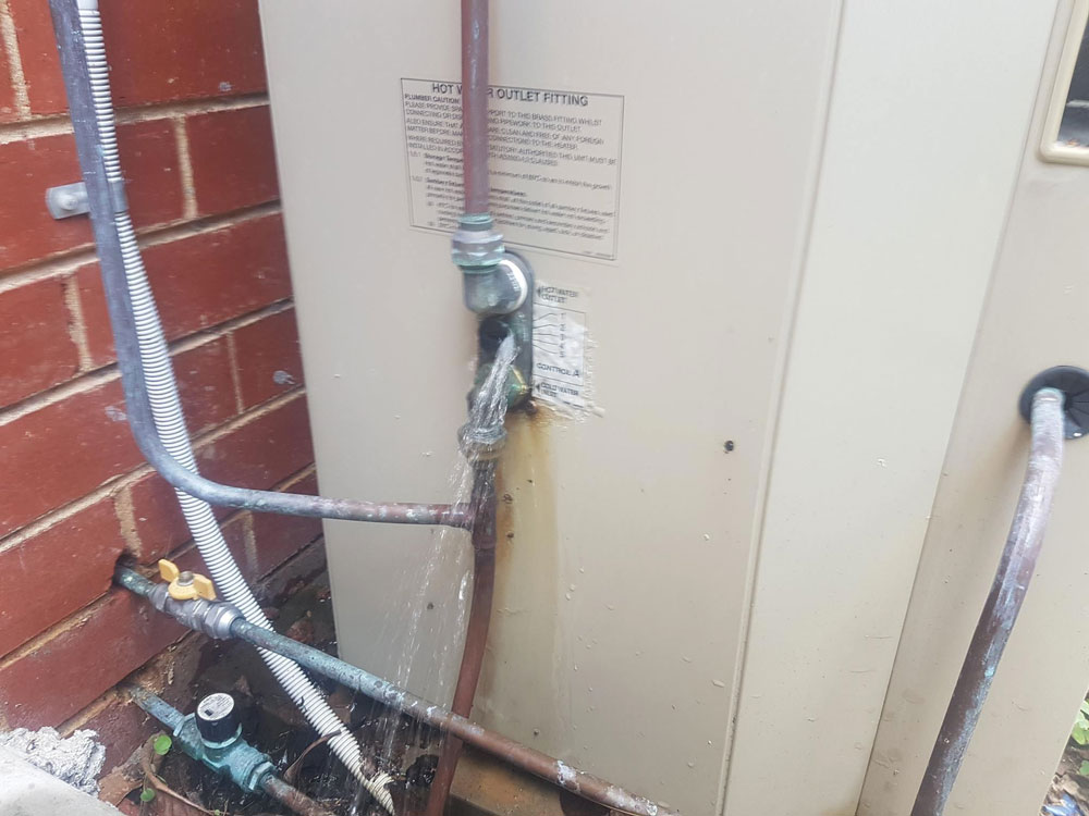 Hot Water Service Repair Essendon | Finlay Plumbing